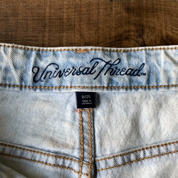 Universal Thread Jean Shorts - Picture 4 of 6